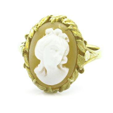 Forever Diamonds Vintage Cameo Ring in 14kt Gold