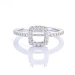 Halo Style Diamond Engagement Setting in 18kt White Gold 