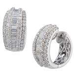 Baguette and Round Diamond Earrings in 18kt White Gold