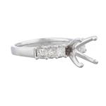 Classic Diamond Setting in 18kt White Gold