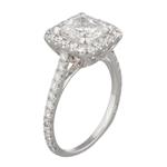 Cushion Cut Diamond Halo Engagement Ring in 18kt White Gold