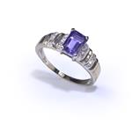 Emerald-Cut Amethyst Ring in 14kt Gold