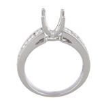 Round Diamond Engagement Ring in 14kt White Gold